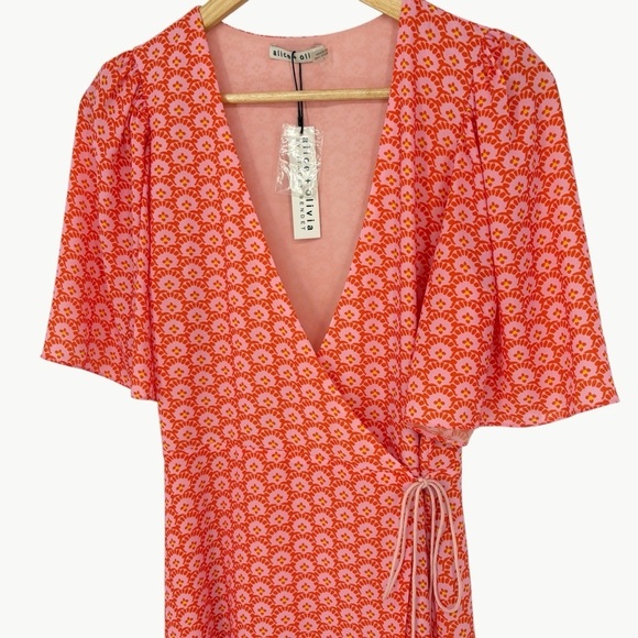 NWT Alice + Olivia Sandra Floral Wrap Mini Dress | Sz 4 | English Rose Pink - Picture 4 of 16